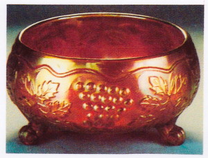 Vintage Nut bowl